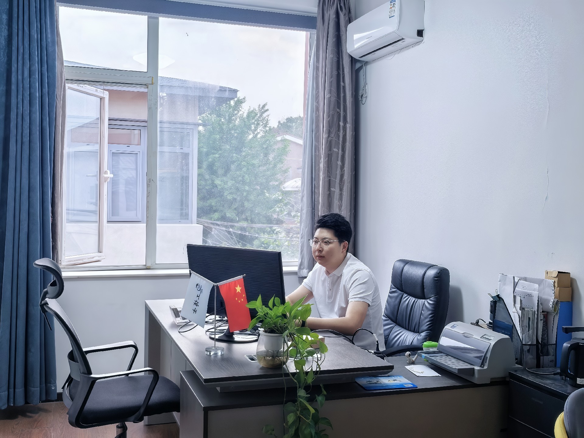 Bước vào công nghệ Bắc Kinh Zhongping: Trải nghiệm sự xuất sắc trong dịch vụ tự động hóa công nghiệp4